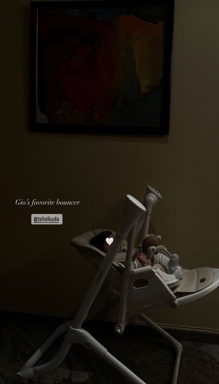 Дружина колишнього "Холостяка" Іраклі Макацарія показала рідкісне фото їхнього сина